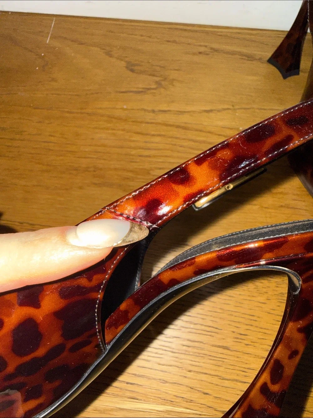 Saint Laurent Tortoiseshell Pointed Slingback Heels - Picture 4 of 10